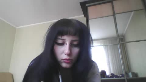 Lia online show from 05-07-26, 12:10