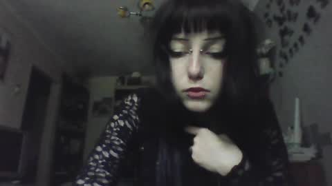 Lia online show from 05-13-26, 04:15