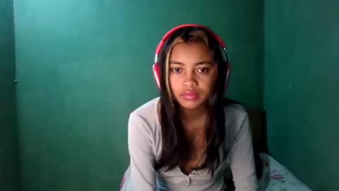 Snapshot of eldie69 chatting on 06-11-26, 03:15 eldie69 online show from 06-11-26, 03:15
