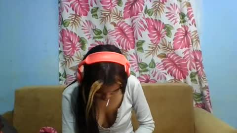 Snapshot of eldie69 chatting on 06-20-26, 03:59 eldie69 online show from 06-20-26, 03:59