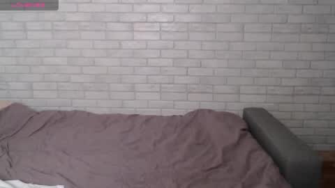 Snapshot of electric_smile chatting on 04-29-26, 05:30 Alex online show from 04-29-26, 05:30