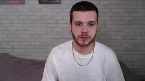 Snapshot of electric_smile chatting on 04-30-26, 09:37 Alex online show from 04-30-26, 09:37