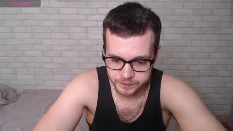 Snapshot of electric_smile chatting on 05-10-26, 07:08 Alex online show from 05-10-26, 07:08