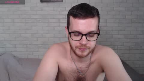 Snapshot of electric_smile chatting on 06-03-26, 02:44 Alex online show from 06-03-26, 02:44