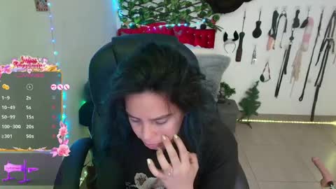 Snapshot of elektra_32 chatting on 05-14-26, 12:34 elektra online show from 05-14-26, 12:34