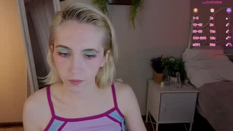 Elen  online show from 05-21-26, 06:09