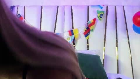 Snapshot of elena_mature chatting on 06-28-26, 06:58 Elena online show from 06-28-26, 06:58