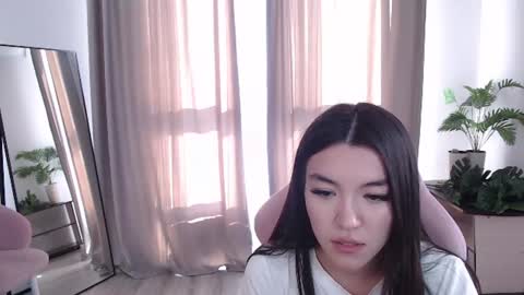 Snapshot of elena_vysotskaya chatting on 06-23-26, 02:26 Elena online show from 06-23-26, 02:26