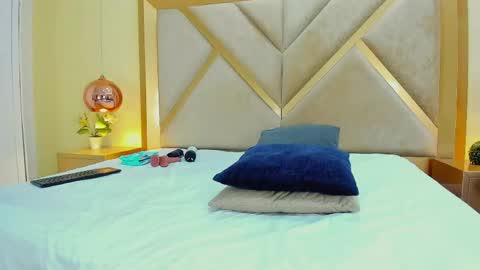 Elena Watsonn online show from 05-16-26, 07:45