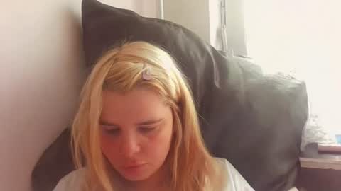 Snapshot of elenaflirt chatting on 06-23-26, 08:23 Elena online show from 06-23-26, 08:23
