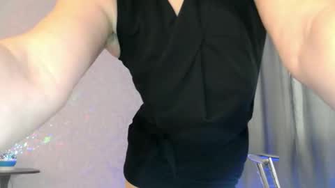 Snapshot of elenaza chatting on 04-27-26, 10:57 elenaza online show from 04-27-26, 10:57