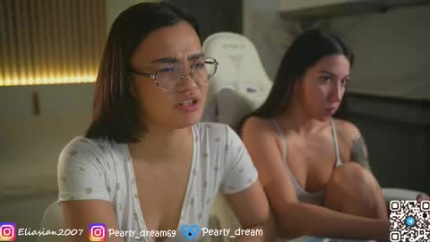 Snapshot of eli_asian chatting on 03-14-26, 10:21 Eli online show from 03-14-26, 10:21