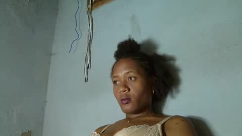 elia011 online show from 02-09-25, 07:52