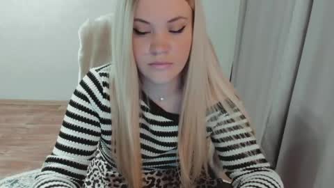 Ella online show from 05-26-26, 05:36