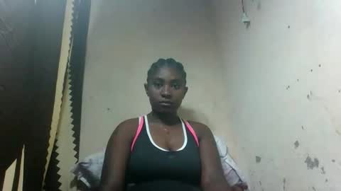 Snapshot of eliannee chatting on 12-18-25, 05:46 eliannee online show from 12-18-25, 05:46