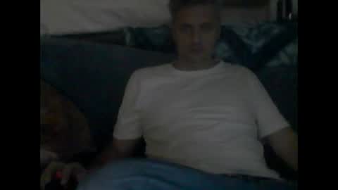 Snapshot of eliassxxx chatting on 12-20-25, 07:37 eliassxxx online show from 12-20-25, 07:37