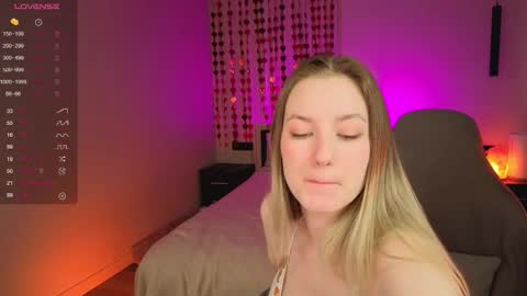 Elina online show from 03-13-26, 10:55