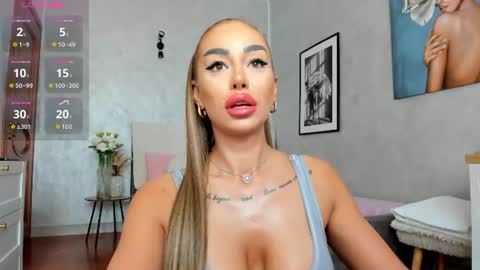Elina online show from 06-29-26, 06:19