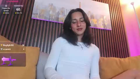 Snapshot of elisasue chatting on 06-11-26, 10:41 Elisa Sue online show from 06-11-26, 10:41
