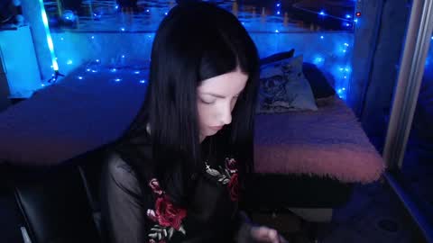 Elise online show from 12-12-24, 10:45