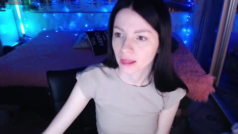 Elise online show from 12-22-24, 02:49