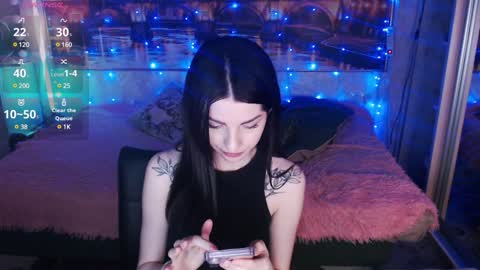 Elise online show from 12-23-24, 09:16