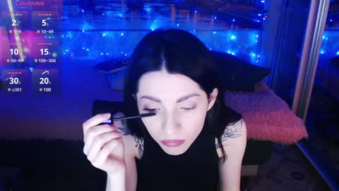 Elise online show from 12-24-24, 03:05