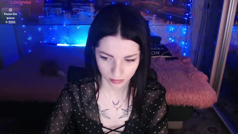 Elise online show from 12-27-24, 11:39