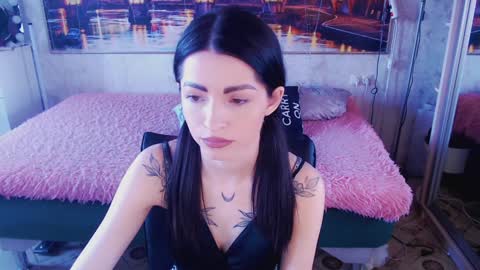 Elise online show from 01-15-25, 07:15