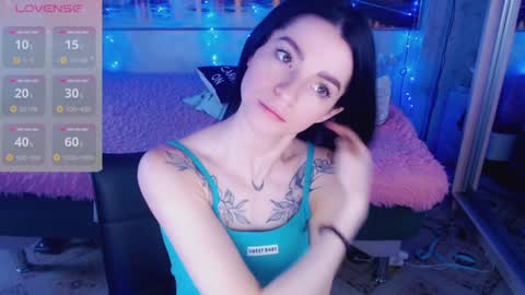 Elise online show from 01-17-25, 03:55