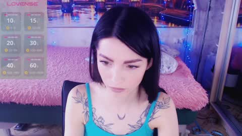 Elise online show from 01-17-25, 06:57