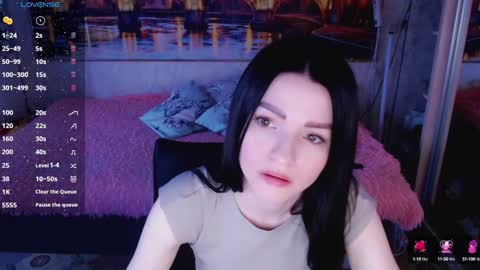 Elise online show from 01-28-25, 11:17