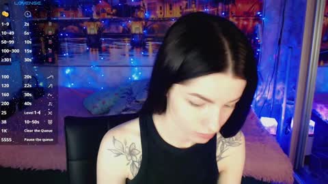 Elise online show from 02-06-25, 02:55