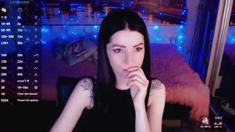 Elise online show from 02-12-25, 12:44