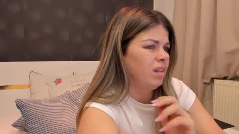 Elly online show from 03-24-26, 10:48