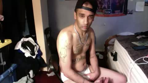 Snapshot of elisharay95 chatting on 04-28-26, 08:25 elisharay95 online show from 04-28-26, 08:25