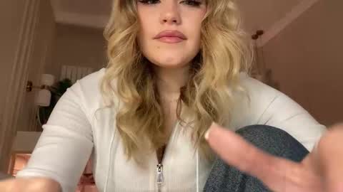 Stephanie online show from 03-29-26, 08:09