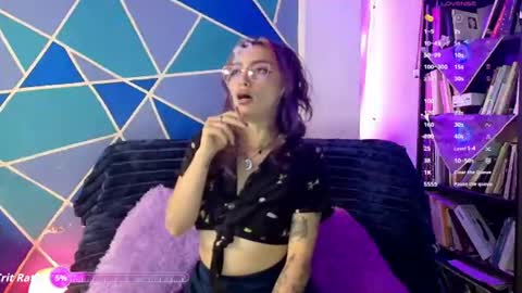 Snapshot of elizabeht_911 chatting on 07-08-26, 11:09 elizabeht_911 online show from 07-08-26, 11:09