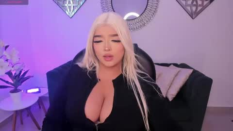 Snapshot of elizabeth_benet_ chatting on 05-28-26, 06:05 elizabeth online show from 05-28-26, 06:05