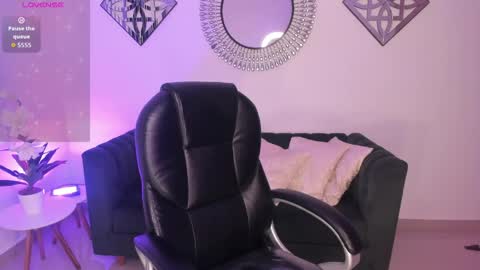Snapshot of elizabeth_benet_ chatting on 05-29-26, 06:11 elizabeth online show from 05-29-26, 06:11