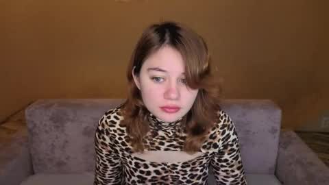 Elizabeth online show from 05-03-26, 05:41