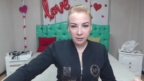 ElizabethSho online show from 05-02-26, 05:18