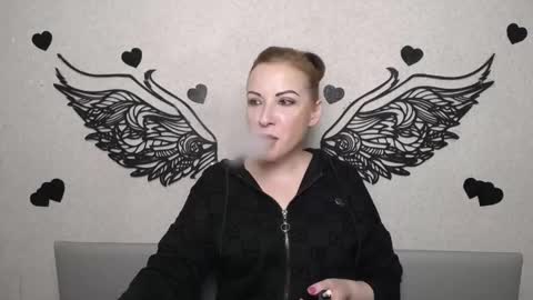 ElizabethSho online show from 05-16-26, 05:45