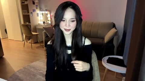 Elizabet online show from 04-21-26, 05:17