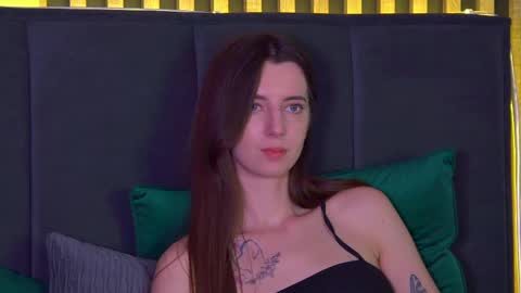 Snapshot of elizabetwilsoon chatting on 01-17-25, 05:30 Elizabet online show from 01-17-25, 05:30