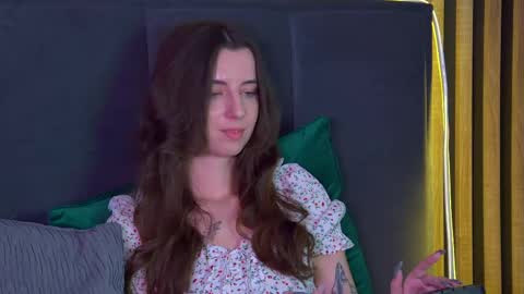 Snapshot of elizabetwilsoon chatting on 01-23-25, 12:35 Elizabet online show from 01-23-25, 12:35