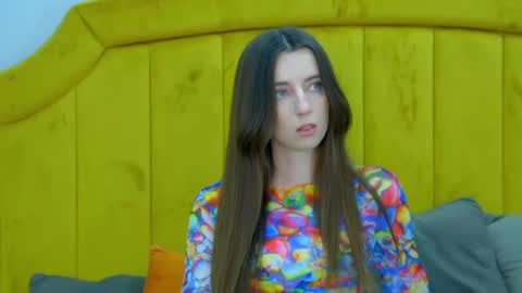 Snapshot of elizabetwilsoon chatting on 01-24-25, 08:34 Elizabet online show from 01-24-25, 08:34