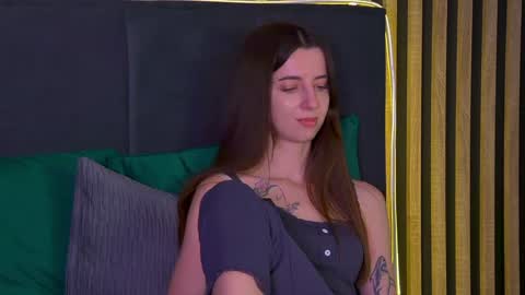 Snapshot of elizabetwilsoon chatting on 01-30-25, 06:32 Elizabet online show from 01-30-25, 06:32