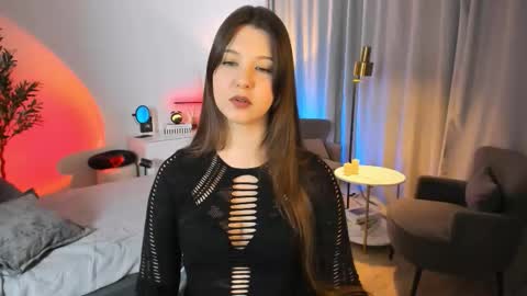 Eliza online show from 03-07-26, 01:19