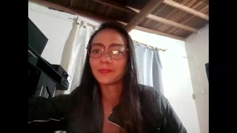Snapshot of elizka_00 chatting on 03-24-26, 04:06 elizka 00 online show from 03-24-26, 04:06